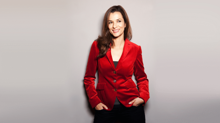 mit wem ist julia-niharika sen verheiratet